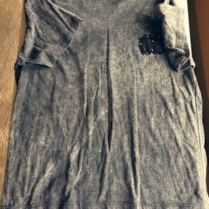 Grayish black T-shirt
